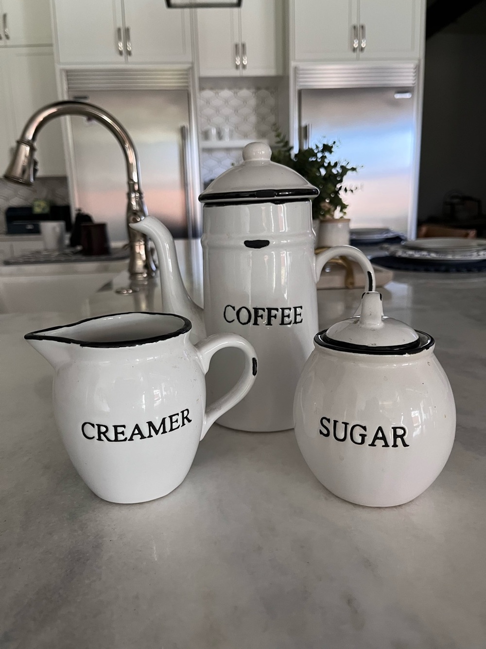 Bella Casa by Ganz Coffee Creamer Sugar Complete 3 Piece Set Vintage Style